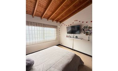 CASA EN VENTA EN ENVIGADO SECTOR LA SEBASTIANA TRANSVERSAL INTERMEDIA