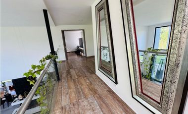 HERMOSA CASA EN LLANOGRANDE RIONEGRO SECTOR CLUB CAMPESTRE