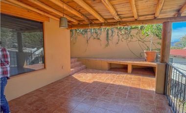 CASA RUSTICA EN CENTRO DE VALLE