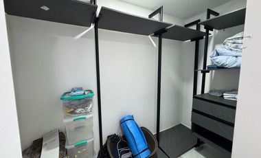 VENTA DE CASA MODERNA Y LUJOSA EN EL SECTOR EXCLUSIVO DE DAPA YUMBO