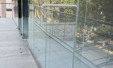 RENTA DE LOCAL EN LAS ARBOLEDAS, CON UBICACIÓN PRIVILEGIADA SOBRE JINETES