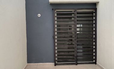 CASA EN RENTA LAS LOMAS GARCIA N.L