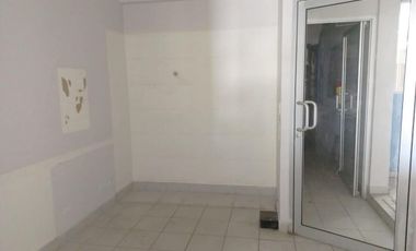 LOCAL  EN VENTA EN CALLE REVOLUCIÓN ZONA CENTRAL