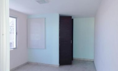 LOCAL  EN VENTA EN CALLE REVOLUCIÓN ZONA CENTRAL