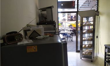 VENTA LOCAL COMERCIAL AV 30 DE AGOSTO PEREIRA