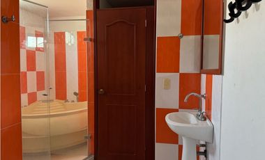 SE VENDE PROPIEDAD CON LOCAL Y HOTEL ANEXOS, AV DEL RIO