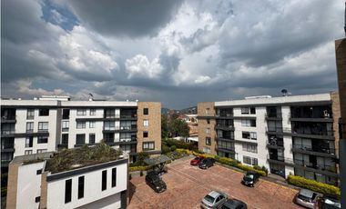 Bajo de precio apartamento en venta en cajica con doble balcón.