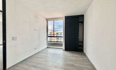 Bajo de precio apartamento en venta en cajica con doble balcón.