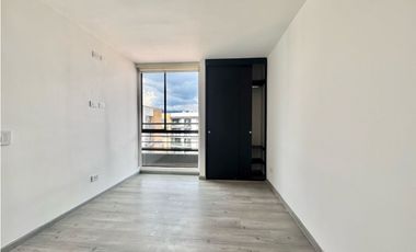 Bajo de precio apartamento en venta en cajica con doble balcón.