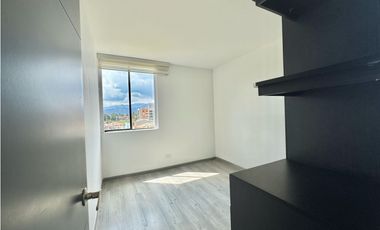 Bajo de precio apartamento en venta en cajica con doble balcón.