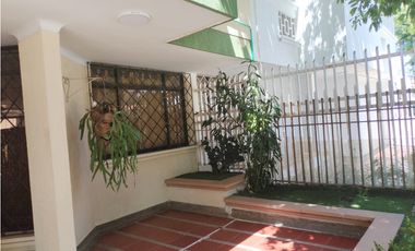 SE VENDE CASA DE DOS PISOS EN EL JARDN, SANTA MARTA