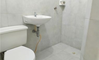 SE VENDE CASA DE DOS PISOS EN EL JARDN, SANTA MARTA