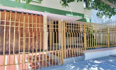 SE VENDE CASA DE DOS PISOS EN EL JARDN, SANTA MARTA