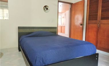 SE VENDE CASA DE DOS PISOS EN EL JARDN, SANTA MARTA