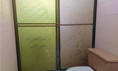 SE VENDE CASA DE DOS PISOS EN EL JARDN, SANTA MARTA