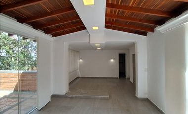 Hermoso apartamento en venta El Poblado - Los Parra (JS)