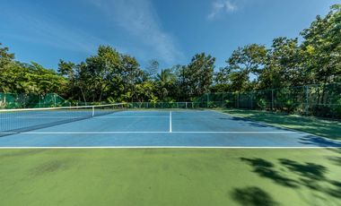 En venta: Casa Moderna en Residencial Valenia, Playa del Carmen