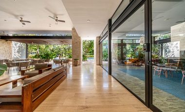 En venta: Casa Moderna en Residencial Valenia, Playa del Carmen