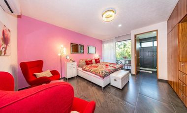 En venta: Casa Moderna en Residencial Valenia, Playa del Carmen