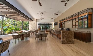 En venta: Casa Moderna en Residencial Valenia, Playa del Carmen