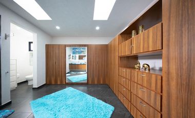 En venta: Casa Moderna en Residencial Valenia, Playa del Carmen