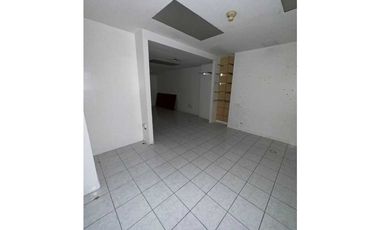 ALQUILER LOCAL EN PLANTA BAJA 209 m2