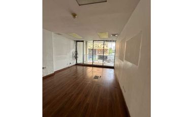 ALQUILER LOCAL EN PLANTA BAJA 209 m2