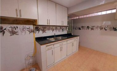 VENTA CASA AMPLIA VILLA DE LAS FUENTES EL DORADO