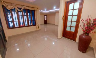 VENTA CASA AMPLIA VILLA DE LAS FUENTES EL DORADO