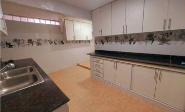 VENTA CASA AMPLIA VILLA DE LAS FUENTES EL DORADO