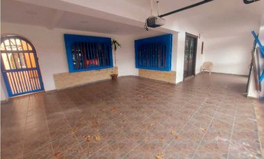 VENTA CASA AMPLIA VILLA DE LAS FUENTES EL DORADO