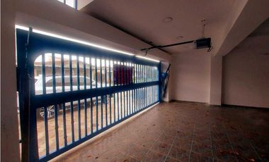 VENTA CASA AMPLIA VILLA DE LAS FUENTES EL DORADO