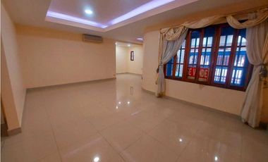 VENTA CASA AMPLIA VILLA DE LAS FUENTES EL DORADO