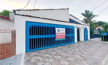VENTA CASA AMPLIA VILLA DE LAS FUENTES EL DORADO