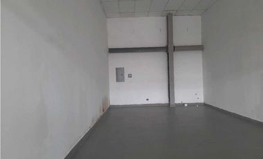 ALQUILO LOCAL COSTA VERDE UNIPLAZA 43MTS