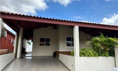 ALQUILO CASA EN LA CHORRERA COSTA VERDE LA ARBOLEDA LOS ALMENDROS 3R