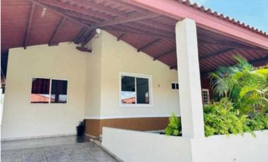 ALQUILO CASA EN LA CHORRERA COSTA VERDE LA ARBOLEDA LOS ALMENDROS 3R