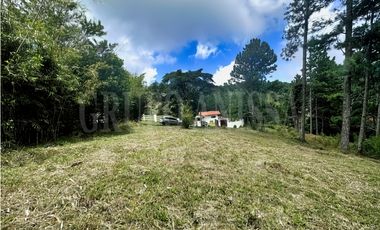 Oportunidad! Se Vende Terreno en Zona Alta - Altos del Maria