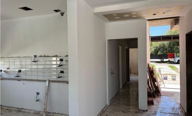 VENTA CASA EN LA ARBOLADA 3 DORMITORIOS