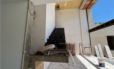 VENTA CASA EN LA ARBOLADA 3 DORMITORIOS