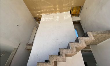 VENTA CASA EN LA ARBOLADA 3 DORMITORIOS