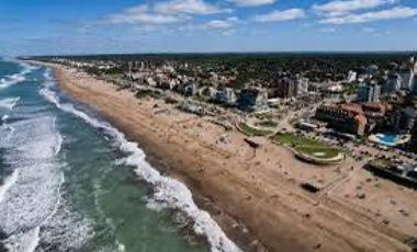 DEPARTAMENTO 3 AMB EN VENTA CENTRO Y PLAYA PINAMAR-RECICLADO A NUEVO!