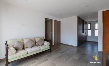 Casa en Renta en Santiago Momoxpan, con recámara en planta baja