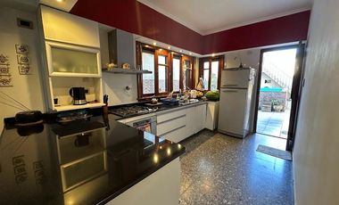 Casa en venta en Ezpeleta Este