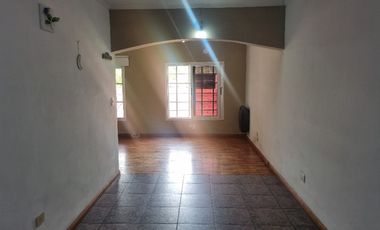 Chalet PH en venta en Barrio Luna
