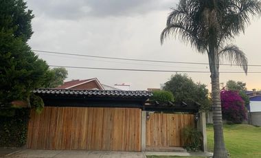 VENTA/RENTA DE CASA EN FRACCIONAMIENTO LA VIRGEN METEPEC