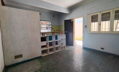 CASA EN VENTA DE 5 AMBIENTES EN SAN ANDRÉS