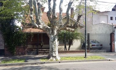 CASA EN VENTA DE 5 AMBIENTES EN SAN ANDRÉS