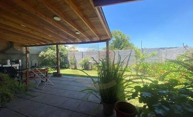SE VENDE CASA EN CONDOMINIO BUIN