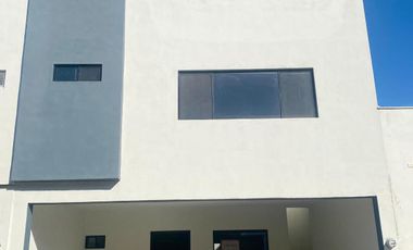 CASA EN VENTA EN LA ENCOMIENDA- ESCOBEDO